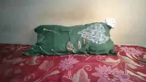 Emma online show from November 21, 2025, 7:45 pm