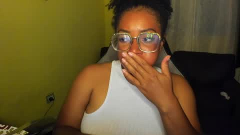 Snapshot of romantic_stargirl chatting on April 23, 2026, 2:57 am Is A Belle online show from April 23, 2026, 2:57 am
