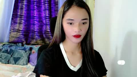 Snapshot of romanticslutxxx chatting on December 5, 2024, 8:55 pm empress online show from December 5, 2024, 8:55 pm