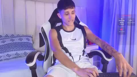 Snapshot of rome_hard chatting on March 2, 2026, 7:54 pm Rome online show from March 2, 2026, 7:54 pm