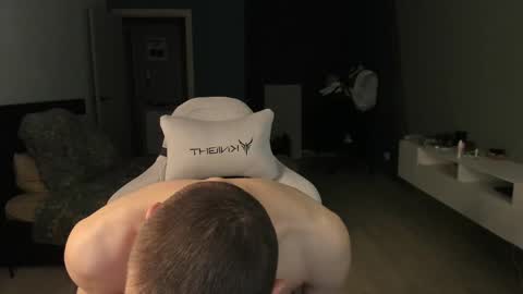 Snapshot of romeo_mercy chatting on February 24, 2025, 9:52 pm Romeo online show from February 24, 2025, 9:52 pm