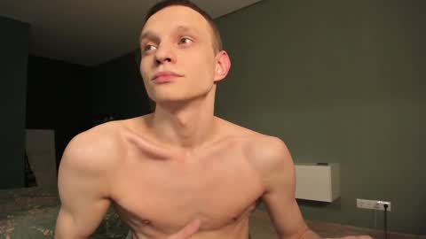 Snapshot of romeo_mercy chatting on March 6, 2025, 9:42 pm Romeo online show from March 6, 2025, 9:42 pm