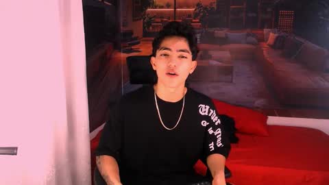 Romeo online show from December 1, 2025, 7:08 pm