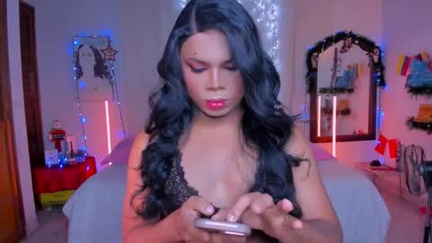 Romi Rouse online show from November 30, 2025, 11:03 am