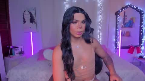 Snapshot of romirousexx chatting on January 6, 2026, 2:59 am Romi Rouse online show from January 6, 2026, 2:59 am