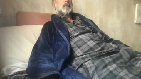 romulo123456777 online show from May 4, 2026, 8:43 am