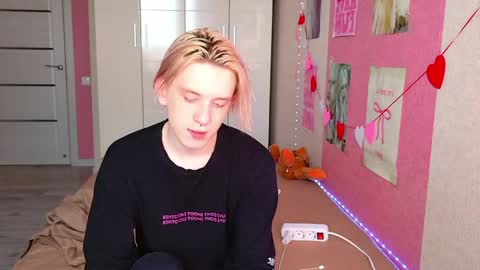 Ron online show from April 6, 2026, 8:59 am