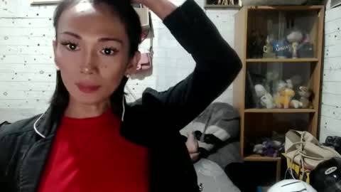 Snapshot of rona4all chatting on February 7, 2025, 7:27 pm ronababe online show from February 7, 2025, 7:27 pm