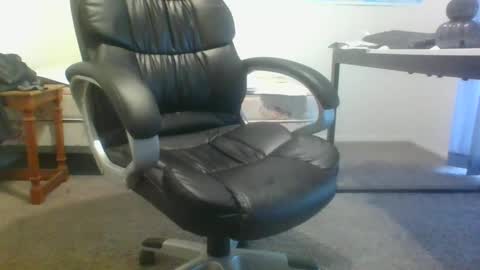 Snapshot of ronald1012 chatting on February 13, 2025, 10:22 pm SLAVE GIRL NEEDED online show from February 13, 2025, 10:22 pm