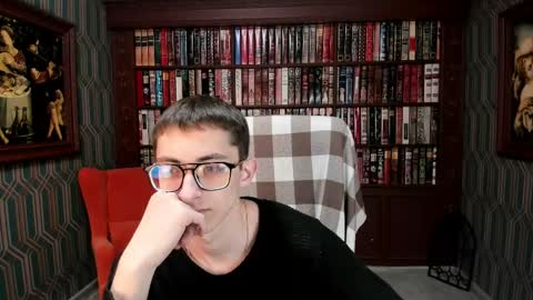 Snapshot of ronbevs chatting on May 9, 2026, 7:52 pm ronbevs online show from May 9, 2026, 7:52 pm