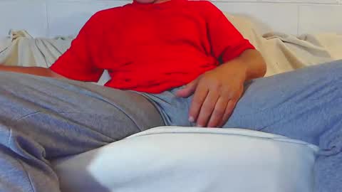 roney58 online show from November 18, 2025, 9:47 am