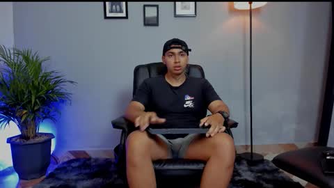 RonnieCanford online show from January 17, 2026, 2:22 pm