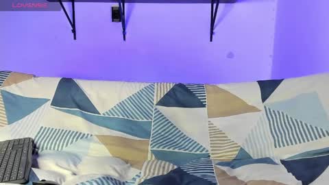 Ronnie online show from April 2, 2026, 6:27 pm