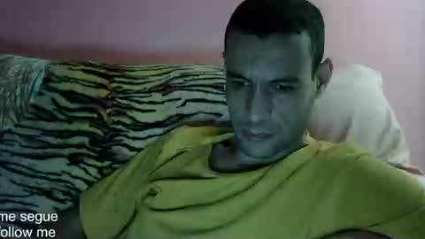 Snapshot of ronnispoto chatting on January 18, 2025, 5:20 am ronny online show from January 18, 2025, 5:20 am