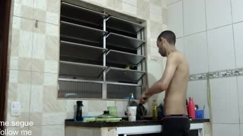 Snapshot of ronnispoto chatting on January 19, 2025, 10:49 pm ronny online show from January 19, 2025, 10:49 pm