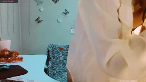 Snapshot of rosa843850 chatting on December 9, 2024, 2:06 pm rosa843850 online show from December 9, 2024, 2:06 pm