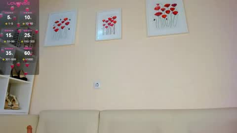 Snapshot of rosa_mariposa_ chatting on January 15, 2025, 10:02 pm Rosa online show from January 15, 2025, 10:02 pm