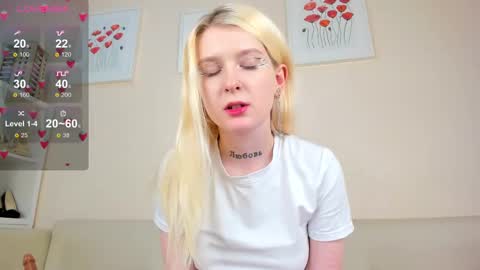 Snapshot of rosa_mariposa_ chatting on February 11, 2025, 10:04 am Rosa online show from February 11, 2025, 10:04 am