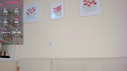 Snapshot of rosa_mariposa_ chatting on February 17, 2025, 11:13 am Rosa online show from February 17, 2025, 11:13 am