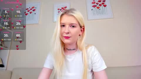Snapshot of rosa_mariposa_ chatting on March 4, 2025, 5:24 pm Rosa online show from March 4, 2025, 5:24 pm