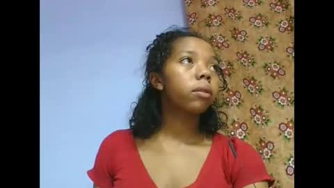 Snapshot of rosah225127 chatting on May 12, 2026, 5:48 am rosah225127 online show from May 12, 2026, 5:48 am