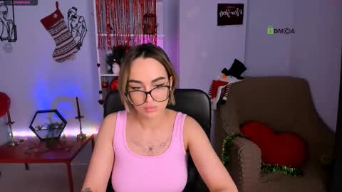 Snapshot of rosali_sunny chatting on January 6, 2026, 6:50 am Rosalia online show from January 6, 2026, 6:50 am