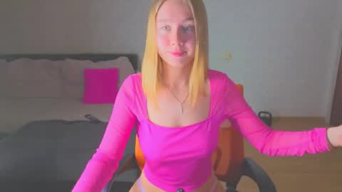 rosalina online show from February 13, 2026, 2:13 pm