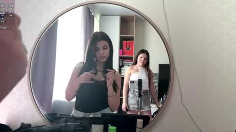 Snapshot of rosalindazahm chatting on June 21, 2026, 9:23 am Nicole online show from June 21, 2026, 9:23 am