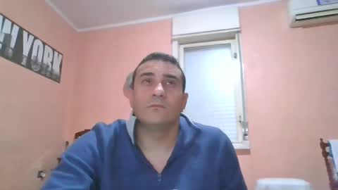 Snapshot of rosario1212 chatting on December 5, 2024, 1:47 am Rosario online show from December 5, 2024, 1:47 am