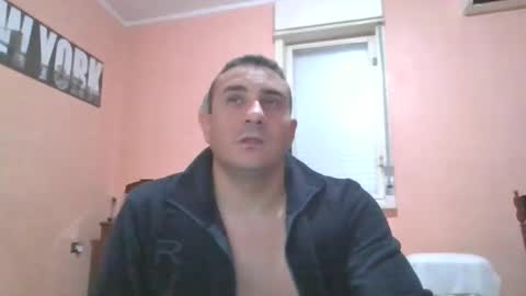 Snapshot of rosario1212 chatting on December 13, 2024, 1:04 am Rosario online show from December 13, 2024, 1:04 am