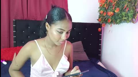 rosasexi_09 online show from October 24, 2025, 3:03 am