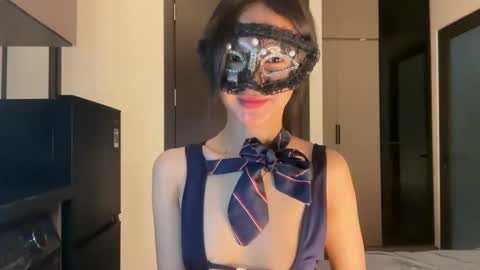 rose_ah online show from April 25, 2026, 8:28 am