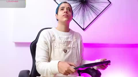 Snapshot of rose_baker_ chatting on January 17, 2026, 11:37 am ROSE BAKER online show from January 17, 2026, 11:37 am