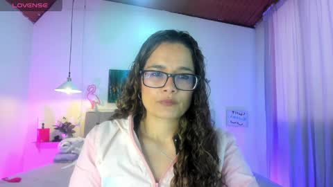 Snapshot of rose_thompson1 chatting on April 19, 2026, 1:43 pm Rose online show from April 19, 2026, 1:43 pm