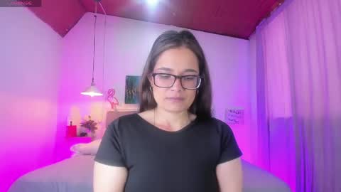 Snapshot of rose_thompson1 chatting on April 25, 2026, 1:36 pm Rose online show from April 25, 2026, 1:36 pm