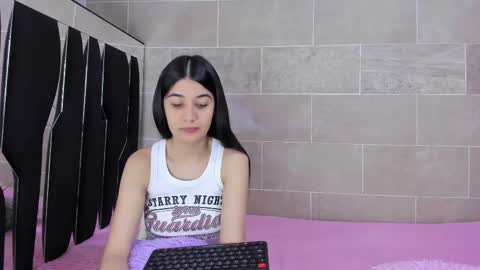 Rose y Miah online show from February 18, 2025, 7:10 am