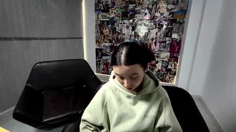 Rose Sins and Don Viktor online show from October 1, 2025, 12:38 am