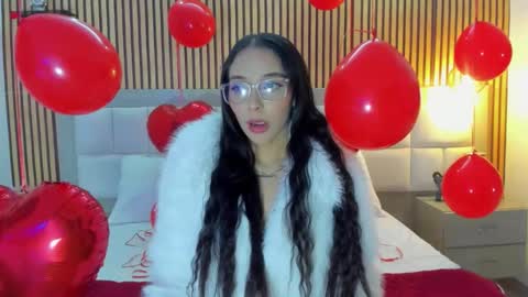 roseaurora online show from February 14, 2026, 11:51 am