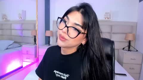 Rose online show from October 24, 2025, 1:29 pm