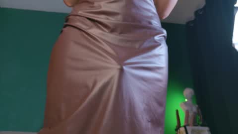 rosedelic online show from November 26, 2025, 4:24 am