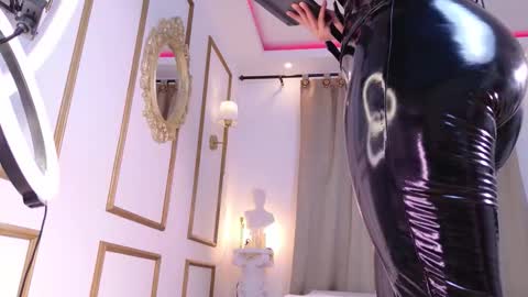 Snapshot of rosedelic chatting on January 17, 2026, 1:10 am rosedelic online show from January 17, 2026, 1:10 am