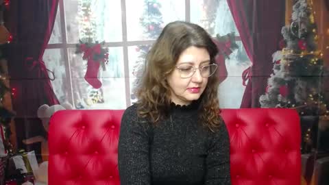 Snapshot of rosehille chatting on December 15, 2025, 3:38 pm RoseHille online show from December 15, 2025, 3:38 pm