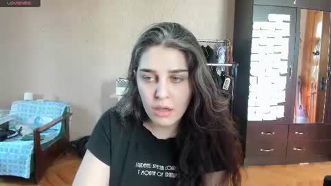 Snapshot of roselina_ chatting on July 8, 2026, 12:20 pm Rose online show from July 8, 2026, 12:20 pm