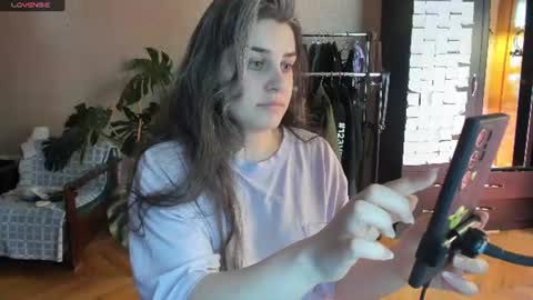 Snapshot of roselina_ chatting on July 27, 2026, 2:35 pm Rose online show from July 27, 2026, 2:35 pm