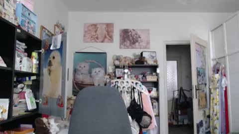 Rose online show from November 13, 2025, 11:42 am