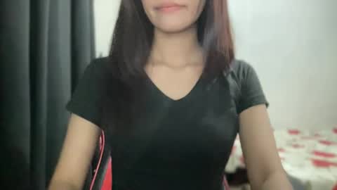 rosemae07 online show from February 8, 2026, 12:52 pm