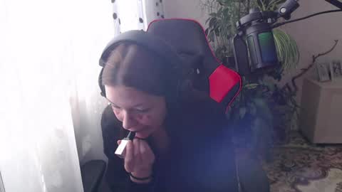 Lina online show from April 7, 2026, 10:05 am