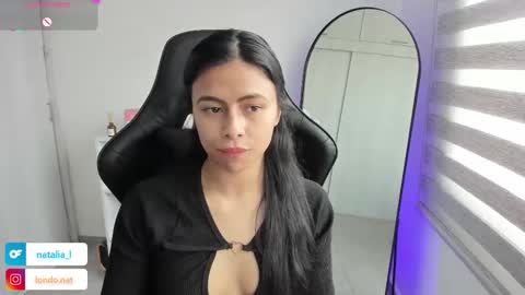 Snapshot of roseparis chatting on November 25, 2025, 4:40 pm Nat online show from November 25, 2025, 4:40 pm