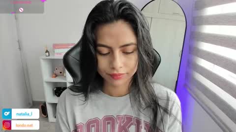 Snapshot of roseparis chatting on November 26, 2025, 2:51 pm Nat online show from November 26, 2025, 2:51 pm