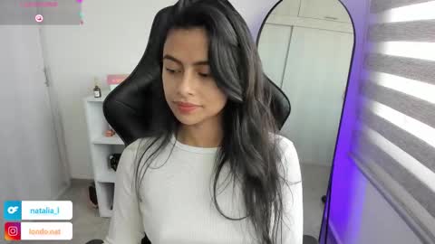 Snapshot of roseparis chatting on November 28, 2025, 2:53 pm Nat online show from November 28, 2025, 2:53 pm